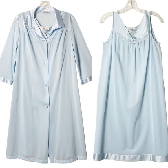 Vintage Vanity Fair Baby Blue Nightgown and Robe Set Women’s Size Small - Picture 1 of 8